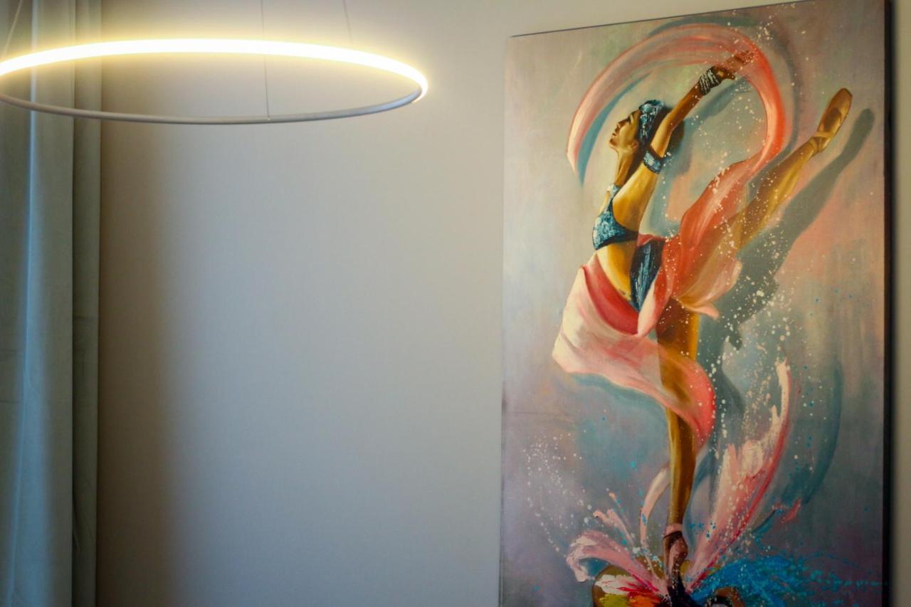 Mianelly Center Apartment คอนสตันซา ภายนอก รูปภาพ