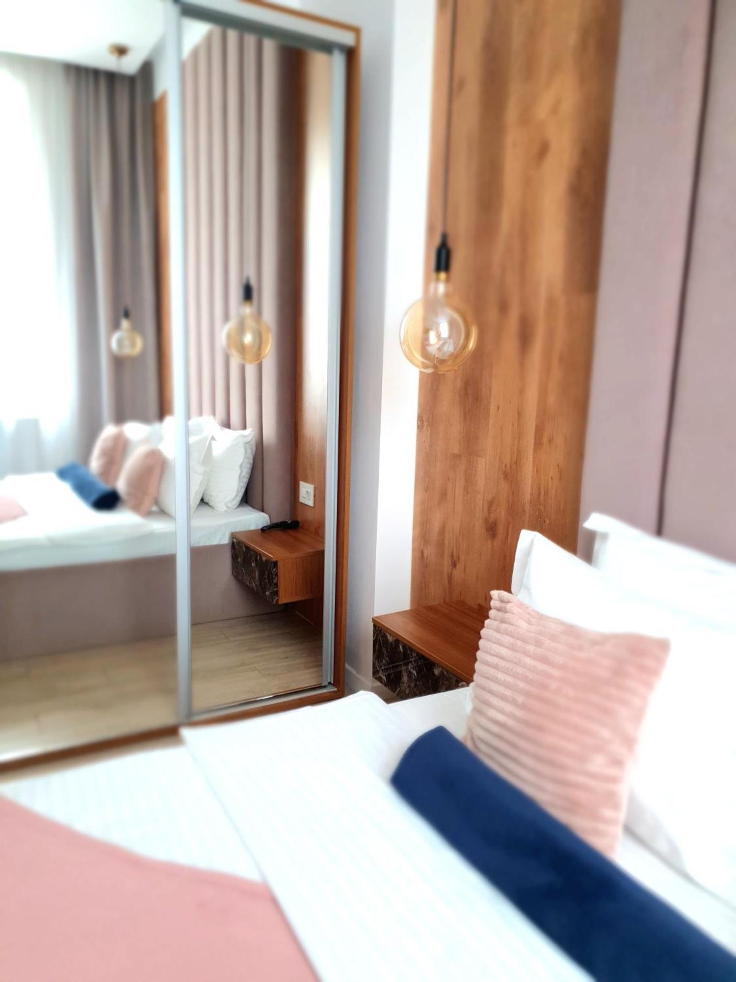 Mianelly Center Apartment คอนสตันซา ภายนอก รูปภาพ